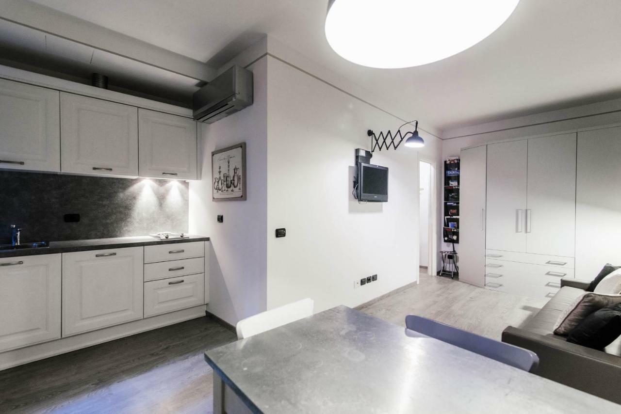 Gaia'S Home - The House Of Travelers Como Exteriér fotografie